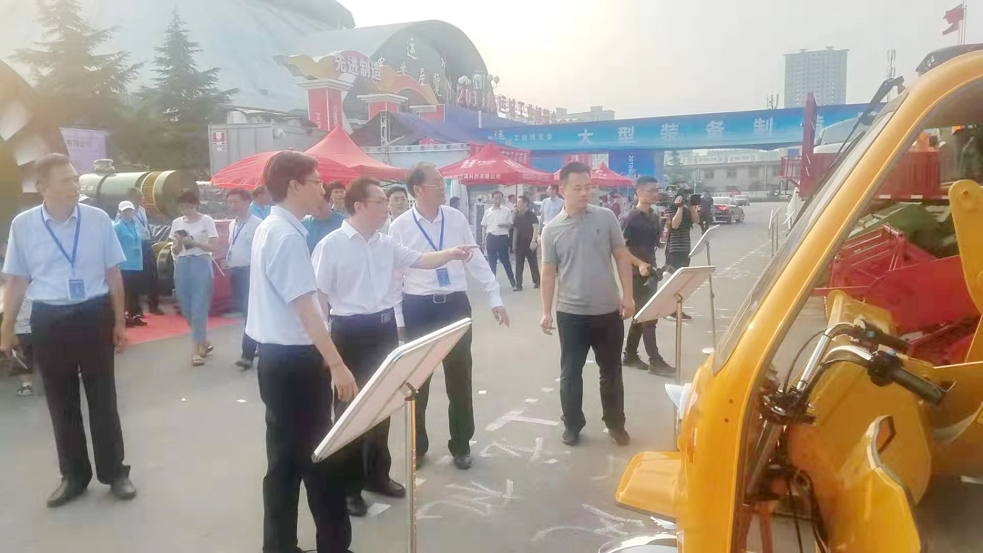 公司多款車型亮相運城市工博會 核心產品很吸睛